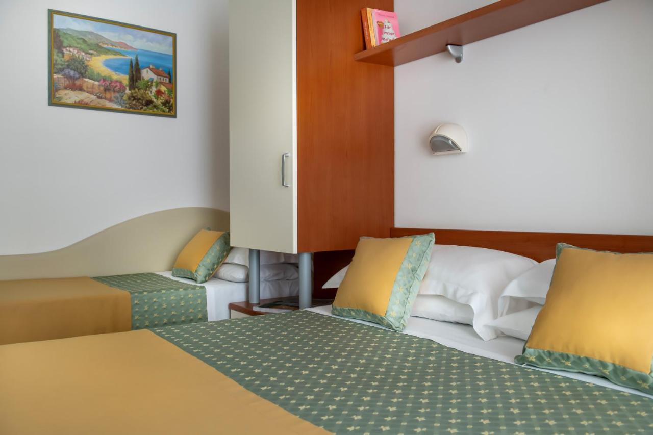 Hotel Principe Cattolica Exteriér fotografie